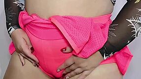 Stepmom's thick ass and pussy lips make me throb with desire