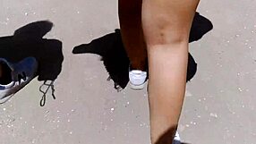 Voyeur catches juicy ass delight in rome streets