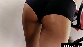 Tanned brunette teen sneaks vibrator into sweaty gym workout for nude orgasm.