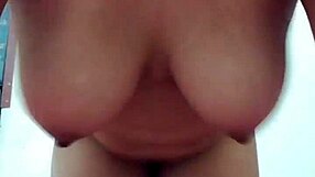 Thick goddess shakes curvy nude body, massive boobs bounce wildly