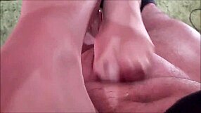 Mara Osner, footjob Mike Robbins?