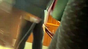 Yoga pants hugging those juicy asses everywhere this season 🍑🔥