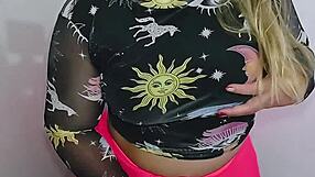 Stepmom's thick ass and pussy lips make me throb with desire