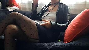 Wife's Steamy Cheating Affair Filmed Right At Orgasm's Edge Panic Ensues