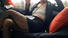 Wife's Steamy Cheating Affair Filmed Right At Orgasm's Edge Panic Ensues