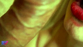 WATCH THIS INTENSE CLOSE-UP CUMSHOT BLOWJOB!