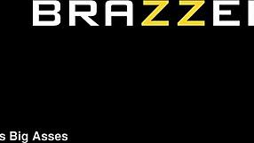 handywoman kaylee ryder spreads pussy for monster cock in car