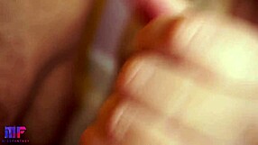 WATCH THIS INTENSE CLOSE-UP CUMSHOT BLOWJOB!