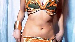 bonneyuwu slips into leia cosplay feeling so damn cute and sexy today