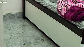 Creampie Girlfriend's Chubby Sister Doggystyle at Home Alone Dripping Wet