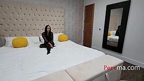 hey come play uh with stepmom an' stepaunt's big asses bent over waitin' for ya