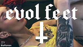 her pussy feet dominate me into total submission