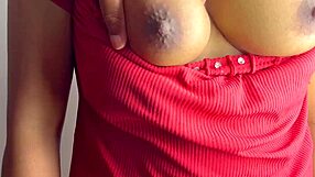 desi stepsister flashes massive boobs to lover