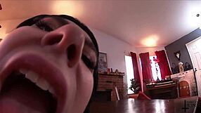 hey, imagine post-apocalypse giantesses towering over tiny guys in this wild fantasy...