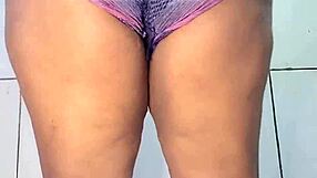 Juicy Ass Farts Loud and Wet!