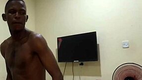 her huge ebony ass gets brutally drilled by monster black cock quickie