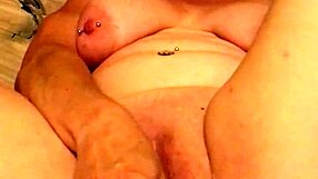 Milf mommy gives joi on double toy penetration till she squirts hard