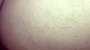 Pizza guy fucks curvy babe living room creampie ass