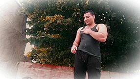 Muscular bodybuilder kicks pants off for huge cock masturbation workout story