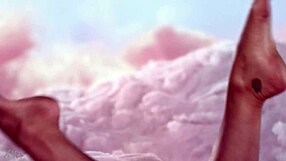 Katy Perry's Barefoot Secrets Revealed Naked