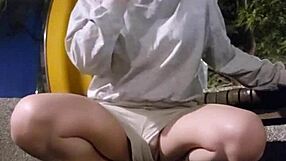 i'm ting xuan teasing outdoors butt plug in slipping panties off