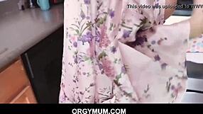 Sexy asian nerdy stepmom horny for kitchen creampie fuck