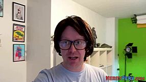 Pervy Yorkshire nerds enjoy amateur cock sucking sessions