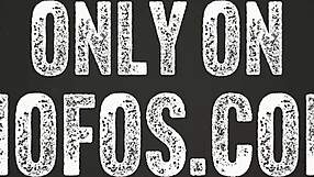 Autumn Falls Gets Naughty on Public Beach, Offers Perfect Big Tits Body to Lifeguard for Bikini Blowjob Cowgirl Ride and Cumshot Squirting!