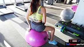 i'm amateur thai milf... gym workout big cock keeps me fit n shap!!