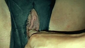 Amateur Creampie Fucks Pretty Shaved Pussy to Wet Orgasm Overflow