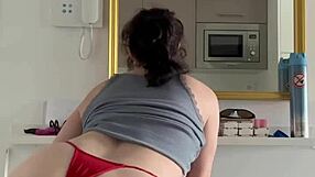 Emmitasmile Milf Craves Intense Hardcore Pounding Action