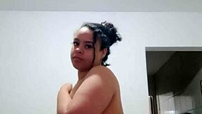 pov safada dancing and fingering her wet pussy full of tesao leaked video uhmm