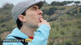 exhibitionist jada sparks flashes shaved pussy for jordi's public cock ride and titty fuck