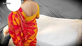 Indian Bhabhi Rides Delivery Boy Doggy Style In Saree While Husband's Away!
