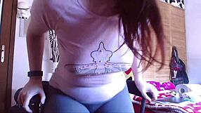 Beautiful Italian Stepmom's Yoga Pants Hide Dripping Orgasms