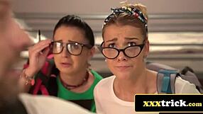 alexis crystal kittina clairette nail hot ffm threesome rundown hostel