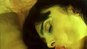 venere bianca struts as slutty career woman craving big cock rides