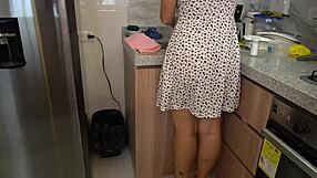 Big ass stepmom takes creampie from stepsons friend in dorm!