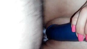 Latina amateur shares her tasty juices up close