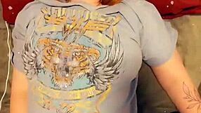 Pregnant woman rolls eyes in explosive Christmas orgasm after 25 days buildup