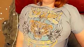 Pregnant woman rolls eyes in explosive Christmas orgasm after 25 days buildup