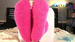 watch this milf housewife rip clothes and tease toes in fuzzy socks!