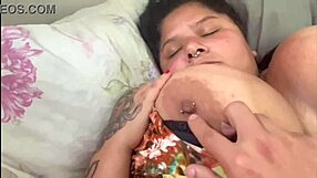 passei a mão na minha meia irmã e acabei fodendo ela com creampie no quarto dela firegreen2