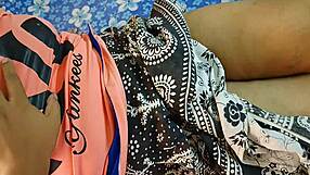 Cheating desi girlfriend strips skirt for lover's hotel fun