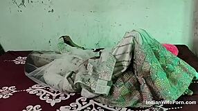 Desi indian couple bangs hardcore first honeymoon night creampie!!