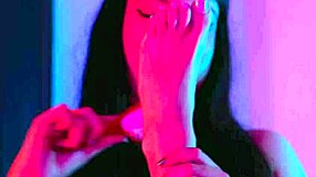 would you kneel to lick my sweaty soles if i let you slave?