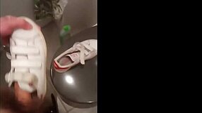 Marion's 30-minute Sneaker Fetish Home Session