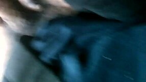 Milf delivers expert ass-focused blowjob action