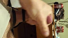 my morning jerk session feels so damn good already