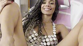 essa princesinha loves toy deep in pussy